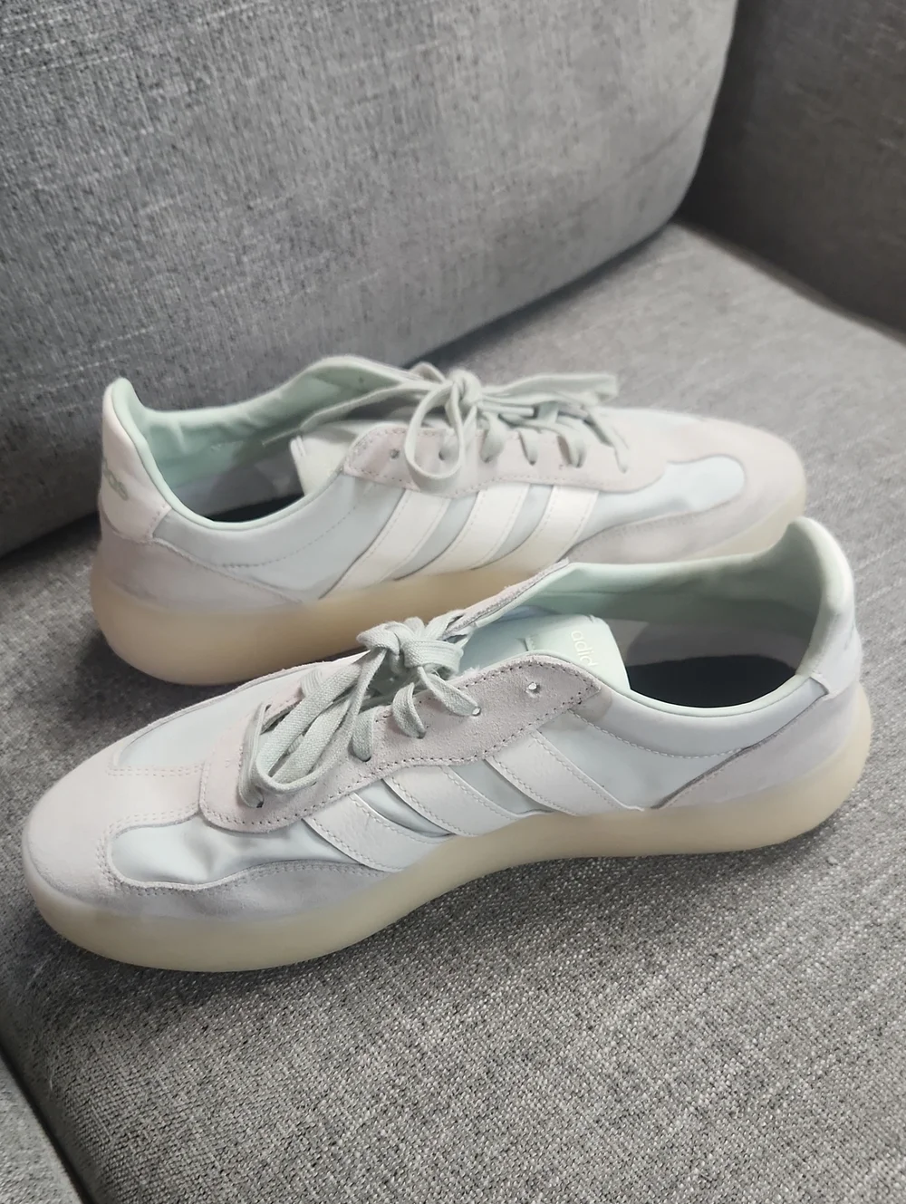 Adidas Women’s Barreda Linen Green And Cream Casual Sneakers Size 11